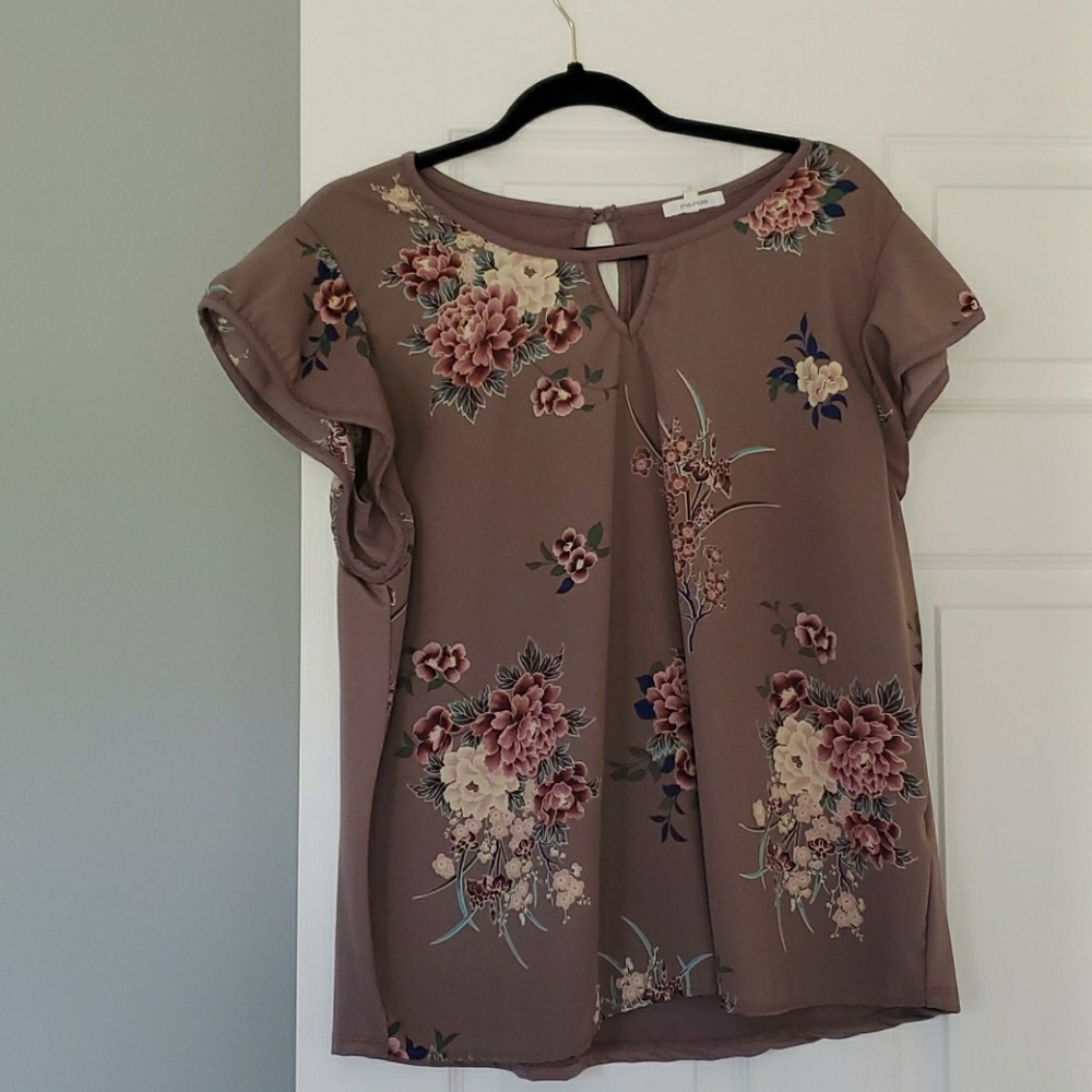 Maurices Women's floral top size XL